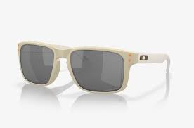 OAKLEY OO9102  Y155 Holbrook Matte Sand Sunglasses – Rectangle (57-18-137)